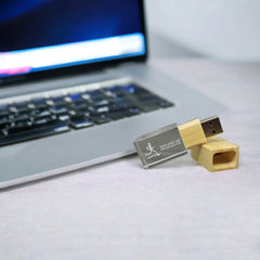 USB Flash Drive Light Up Feature