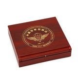 Custom Metal Souvenir Gift Luxury Shiny Gold Plating Coin with Wood Box